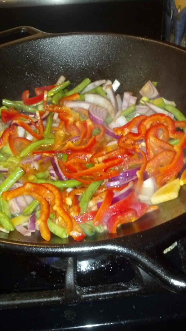 brooklynkitchen's tweet photo. #stirfry http://t.co/lCg1Y6WmxA