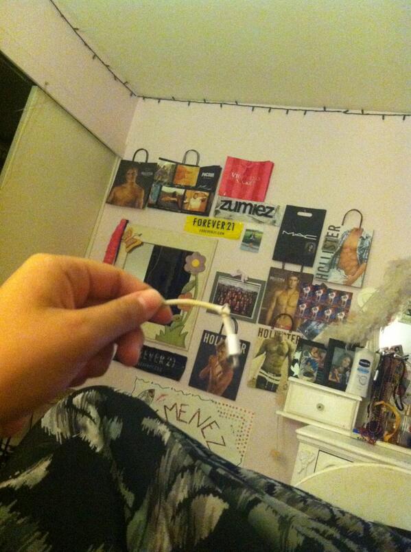 adriannnaxoxo's tweet image. I was wondering when this would finally happen #applefixthis