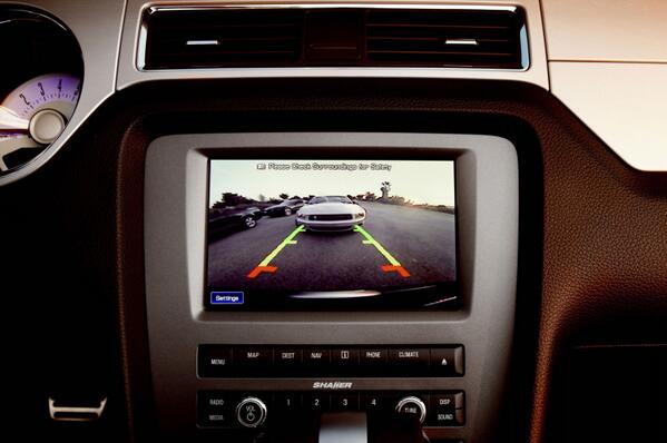 EgolfFord's tweet photo. RT if you want your car to have a rear view camera! #Ford #Technology http://t.co/4hkmtLcX3i