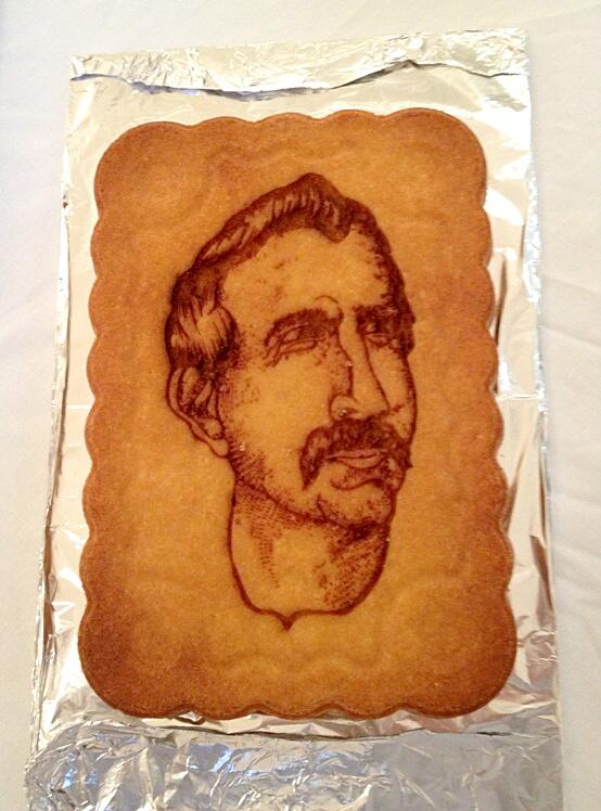 hellophong's tweet photo. laser engraved cake!!! #bigsecretRVA #lasercake #candela http://t.co/TbJl5Frsg5