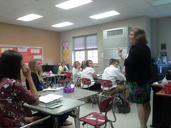 theprofspage's tweet image. @shannonbogert1 talking about getting the school year off to a good start. #TCStech #TCSNTO