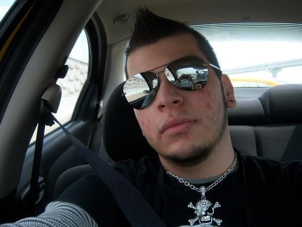 ROCKSTARlook's tweet image. Yo, @RickoROCKSTAR here! Do you remember your first pair of shades? Mine were silver Aviators!