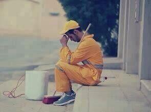 #غرد_بالخير مساكين عابرين الطريق غربآء تاركين أهلهم محملين بالكثير من الهموم ترهقهم الشمس

 لاتنساهم من الصدقة ❤