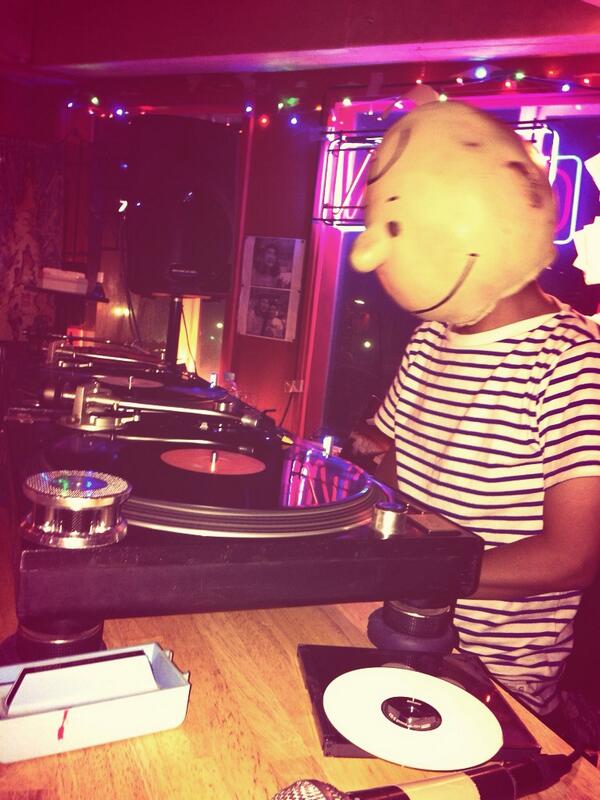 YATTDISCO's tweet photo. チャーリーさん http://t.co/0EnFWhG9W8