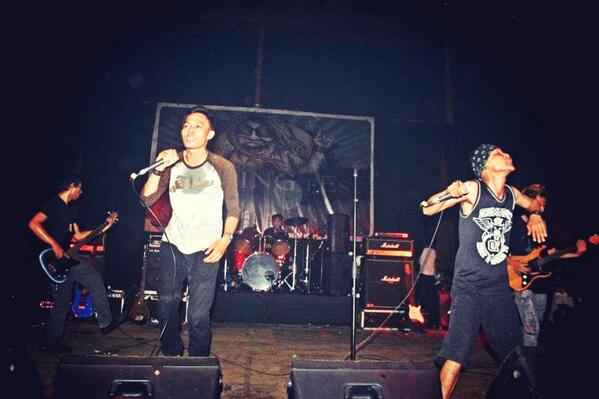 burning band tweet media