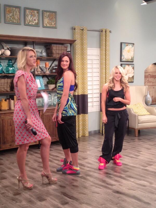 ABC4DailyDish's tweet photo. @chelsiehightowr shows us the new dance gear line from @reebok Baylee loved how it all feels. #livewithfire http://t.co/nfFDksYuDv