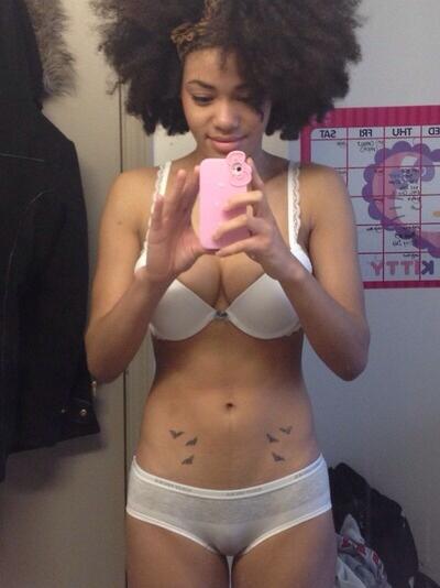 EvaLesbian's tweet photo. EBONY BEAUTY! @ratemytitties @LustForWomen @mofyhitz @Val_Sytheria @Africuties @Lickmyclit_69 http://t.co/NpVGmWOXbJ