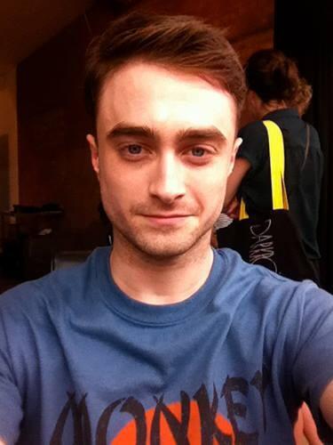 Seriously_br's tweet photo. Foto nova do Daniel Radcliffe http://t.co/10qL1U1v8q