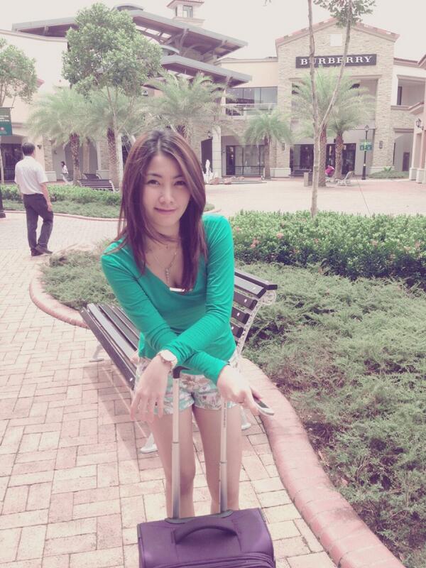 flowpradini's tweet photo. @johor premium outlets http://t.co/DfCTzMXXs9