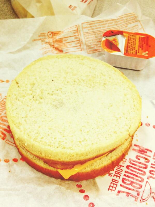 eebee246's tweet photo. My McDouble made of Big Mac buns...? http://t.co/YhLhVtVSFu