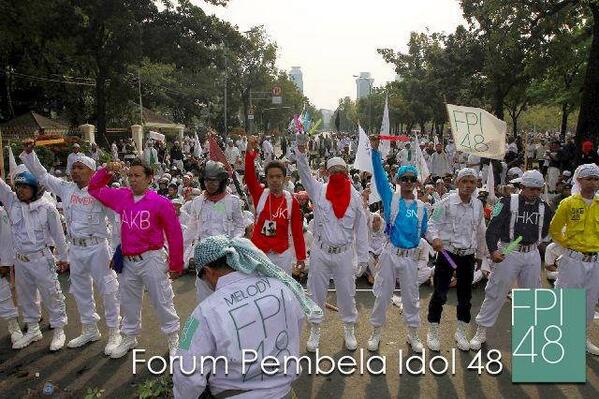 Nabilaholic_BNT's tweet photo. Koplak -->"@KNabilahJKT48: Anjir, Nemu di FB nih :3 #Jps http://t.co/1SQ0qARY1G"