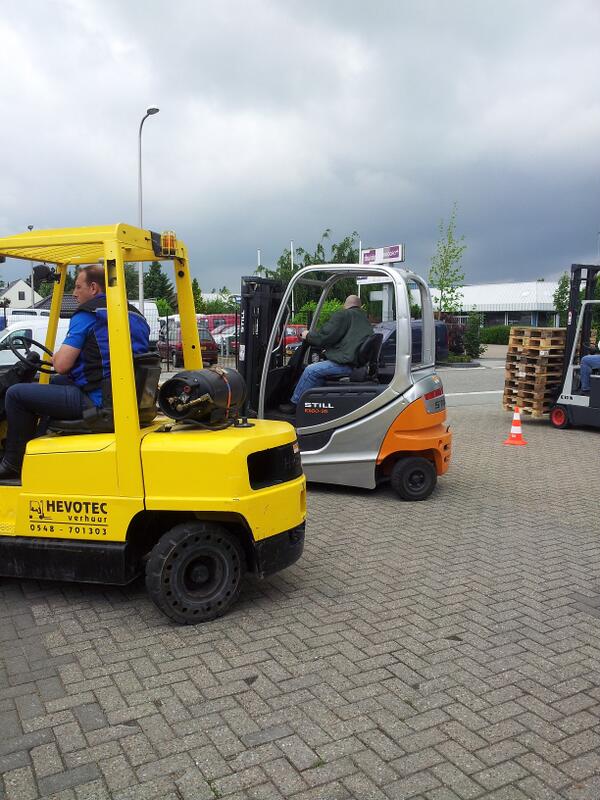 Cursus #heftruckchauffeur in #Rijssen voor #Code95 .  Met #chauffeurs van #AgroWorld . Op #locatie ook mogelijk!