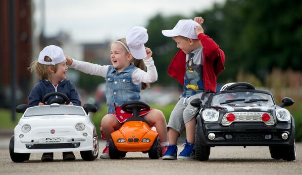 stripecom's tweet photo. What kind of driver are you teaching your child to be?  #KidsintheCar http://t.co/svCCUUbKWN @RoadSafetyScot http://t.co/TyObWP6KUy