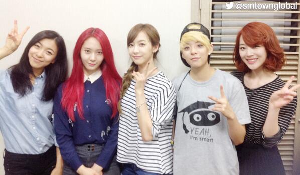SMTOWNGLOBAL's tweet photo. Make sure to watch #fx’s first performance for #첫사랑니RumPumPumPum at M Countdown! http://t.co/ZoyHdEYL8K