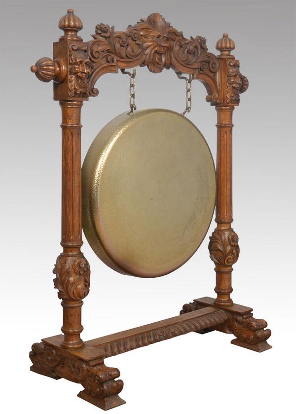 Shack_Antiques's tweet photo. Shackladys Antiques - Carved Victorian oak dinner gong circa 1880 http://t.co/mChFt22jPf #Gong http://t.co/KdBX1DbtGR