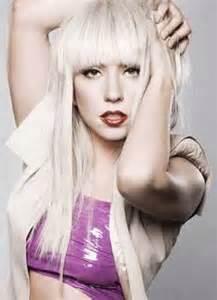 PinkDivaBoy's tweet image. ne dit pas qu'elle est pas belle cette fille ces La Lady GaGa :p