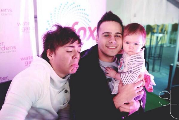 NakedJulian's tweet photo. But guys, look 😍❤~Laura http://t.co/hgxGAxsQmj