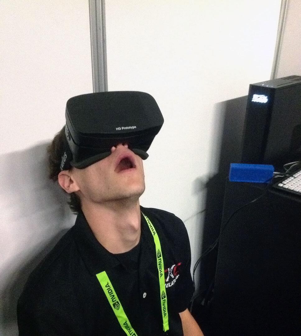 My Oculus Rift has arrived!!! BQBqT54CcAAUuVB