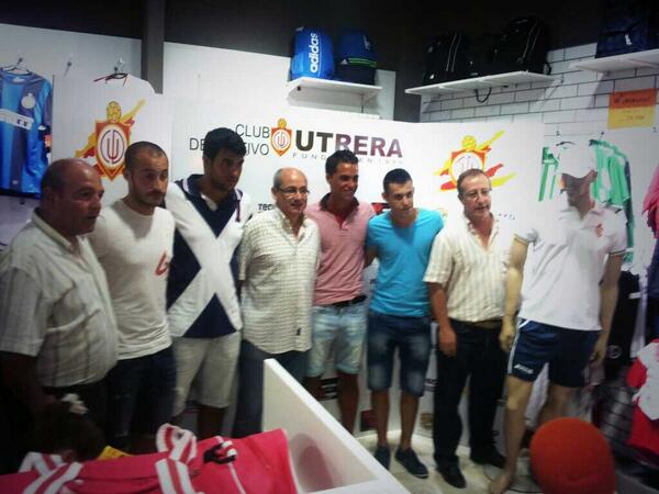 Aqui teneís los nuevos fichajes para la proxima temporada, ayer en la presentacion de la nueva equipacion en Futgol