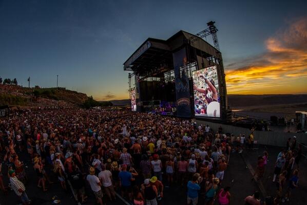 jayandkevin's tweet photo. Retweet if you want your chance at Watershed and then listen for your name tomorrow morning starting at 7:20 http://t.co/MRVWXNcKrc