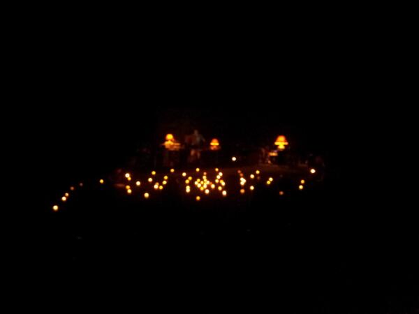 ilVergante's tweet photo. Ascoltiamo la luce! Al buio! #villaggiodartista http://t.co/dP5S8NoA4u