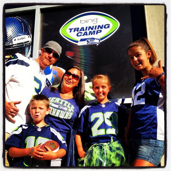 Eye4Photo's tweet photo. The 2013 Season Has Begun! Excitement builds as fans head to Seahawks Training Camp. #BingHawk #GoHawks #12thMan http://t.co/8UXblE2dyG