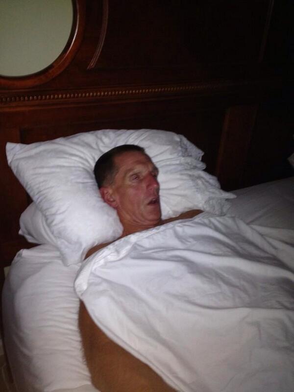gtfields's tweet photo. Checked into Ramada Inn in Etown &amp; found this guy in my bed. At least it's @cardinalsdean bday @Robwarren15 http://t.co/4Vh3tOGV7T