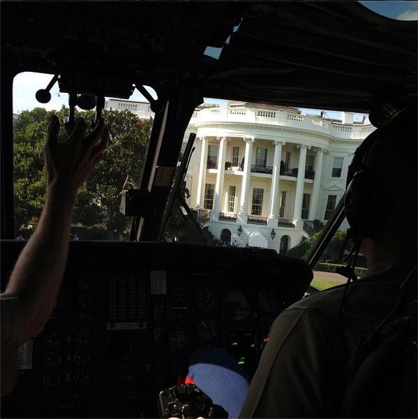 Coach_OG's tweet image. If you've ever wondered what landing on the South Lawn of the White House was like…here you go . . .  #mebro
