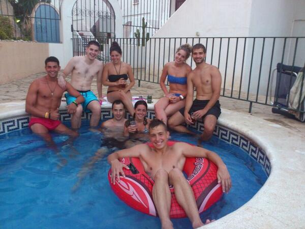 AniitaSG's tweet photo. Sorteamo una tele http://t.co/Uo6XpWuSVY