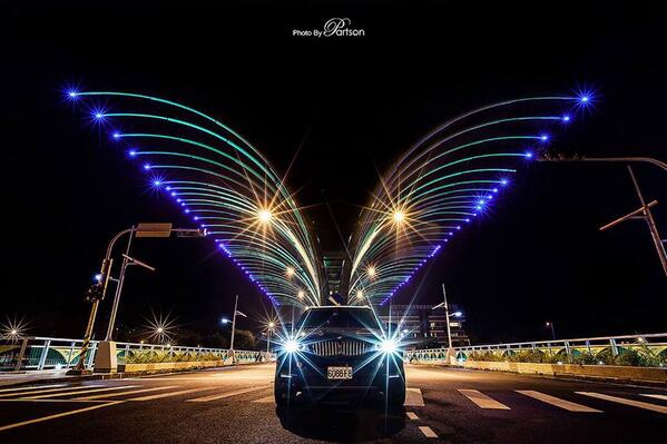 İşıqların oyunu ilə fərqi təəssürat! 
Uçuşa hazırlaşan möcüzə - Yeni BMW X5!