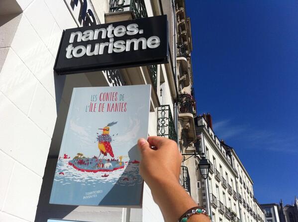 airesdecontes's tweet photo. Le carnet de contes en direct de l'office de tourisme de #nantes ! Vous aussi envoyez nous vos photos ;) http://t.co/mbzEZ2ARy7