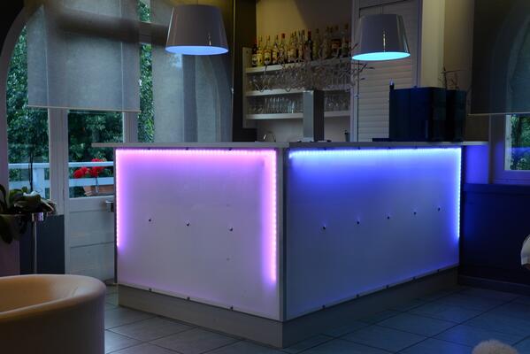 lecastelfleuri's tweet photo. le bar du @lecastelfleuri http://t.co/ju9BVZb47i