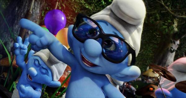 SonyPicturesUK's tweet photo. RT &amp; Follow for your chance to win 4 tickets to #Smurfs2BlueCarpet and preview screening of the film this Sunday! http://t.co/aBfHW0r8XJ
