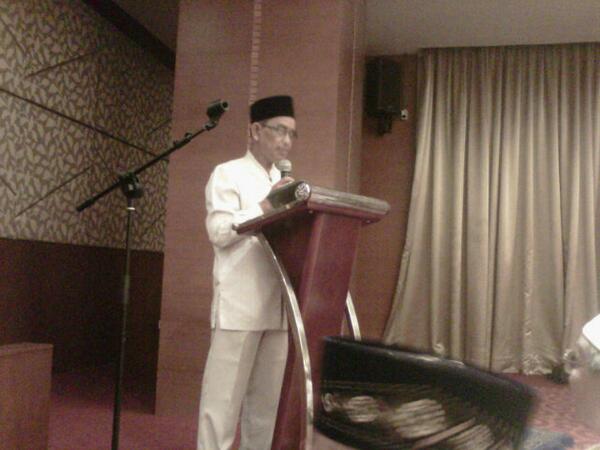 Siraman Rohanis oleh Ust. Ma Ete Syafri Bahar. Bukber #GebuMinang #LiveTweet