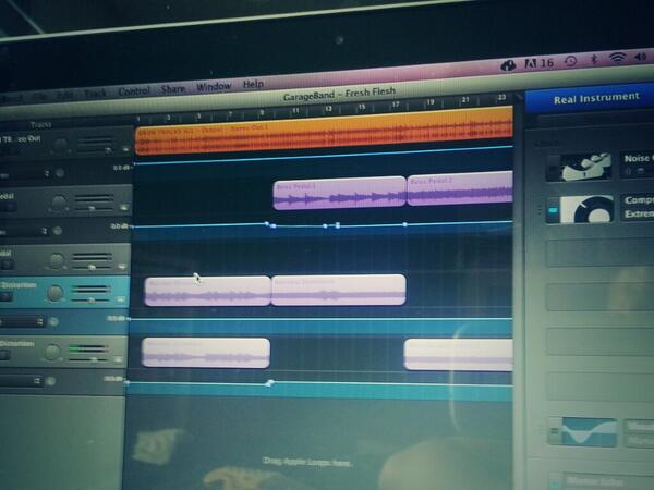 DamnClickers's tweet image. Guitars are well on the way! #DamnClickers