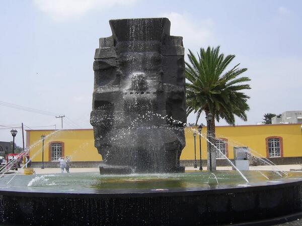 AytoTexcoco's tweet photo. ¿Sabes en donde se encuentra este monumento? http://t.co/bjY4JPvTKZ