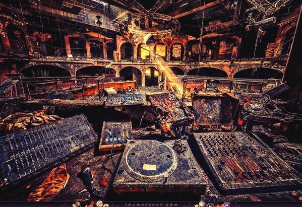 BuildCreateBand's tweet image. Before you book us, be warned that we might leave it like this.