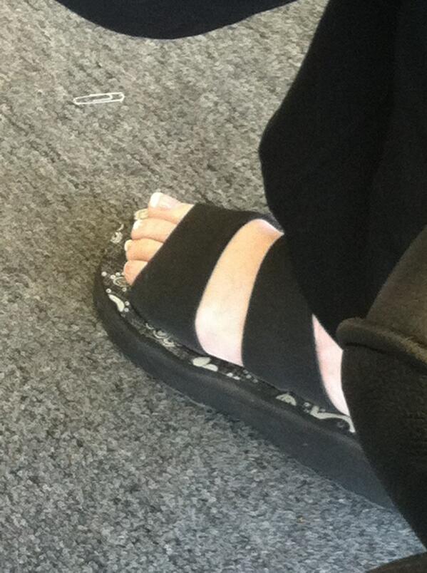 cmayne3's tweet photo. Am I the only one who thinks French manicures on toes look ridiculous? http://t.co/zPHXLyPt8f