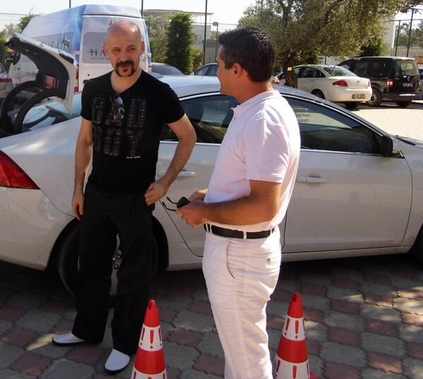 HATTUŞA'da Mizah Tavan Yaptı! 

HATTUŞA sponsorluğundaki 2013 Yaz Festivali Atalay DEMİRCİ ile daha da renklendi.