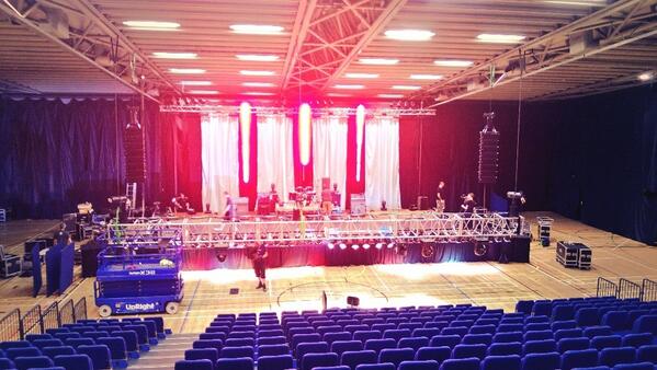 Lighting ready, sound installed, finishing touches in place, we are almost ready! <a href="/modecoral/">oops</a> #ILoveDN #MidTeenz #R4Y