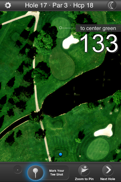 oGolfApp's tweet photo. Sierra View Country Club, CA is on oGolf! #17 requires a shot over a lake and between two mature oak trees!  #golf http://t.co/X4hvbTUhDl