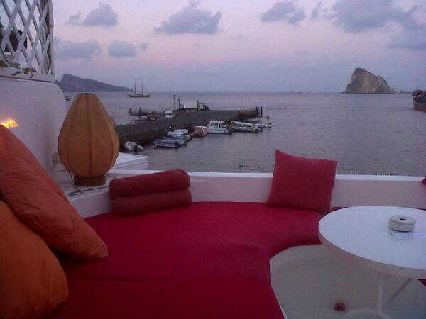 carli_botti's tweet photo. ciao ciao magica Panarea <3 @Ste_Serni http://t.co/KwsCjXpDJp