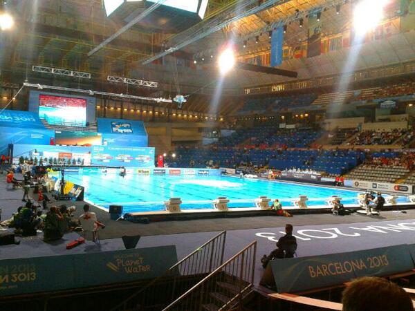 pol9_pt96's tweet photo. Veure les russes de sincro al St. Jordi i quedarte... FLIPANT...! #bcn2013 #gospain #loveonacarbonell @onacarbonell http://t.co/0r3ZB701LV