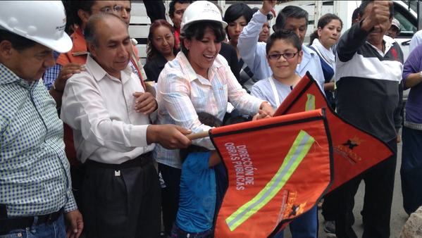 AytoTexcoco's tweet photo. Banderazo Inicio de Obras, Santiago Cuautlalpan http://t.co/N2nNgjR7PX