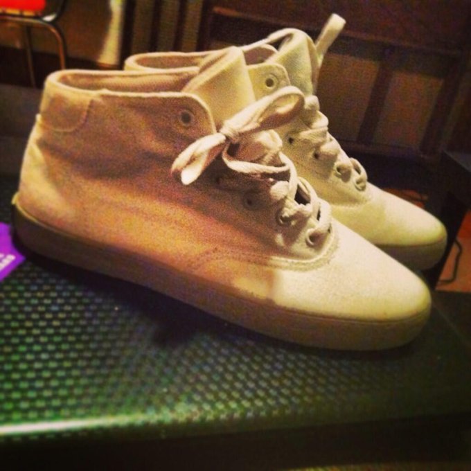 My new Summer sneakers ! Super comfy :) #supra #summer #sneakers http://t.co/NcXOLt48SP<a href="/tag/supra"class="tags">#supra</a><a href="/tag/summer"class="tags"><span>#summer</span></a><a href="/tag/sneakers"class="tags"><span>#sneakers</span></a>