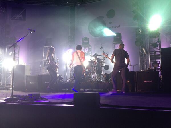 RockyClover's tweet photo. @bushofficial such an amazing Band!!! ♡ http://t.co/23I1cRE98R