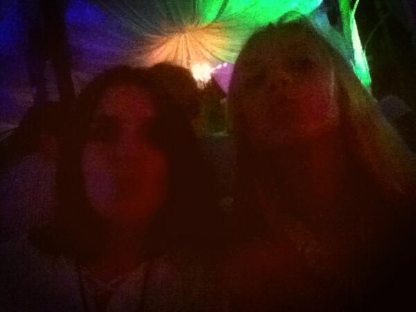 Merimmg's tweet photo. Mamo a mano reggae festival con la people #bobmarley #everynight @Carcucurucu #javea #mochilitasvarias http://t.co/Uq9AMLrH6w