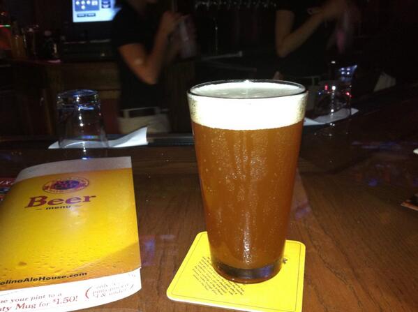 barbieARP's tweet photo. @woodyandwilcox IPA! "it's so good when it hits your lips!!" http://t.co/xx4gUhto9g