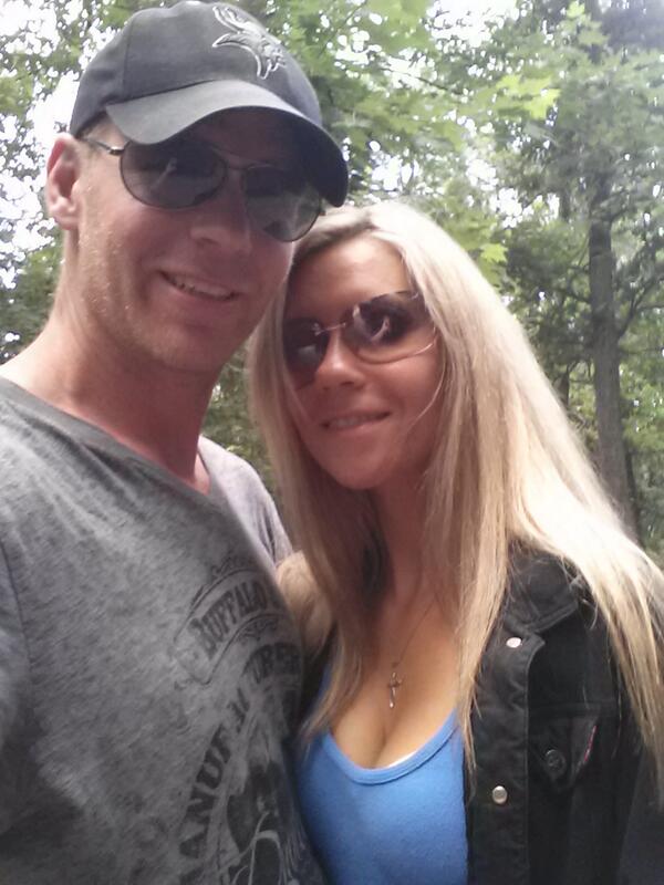 JasonMarkusen's tweet photo. @PAKFANVikes Deep in Packerville...uugh with wife at Dells. Representin VIKES tho as camp opened today!! http://t.co/4Tmp8uXUZi