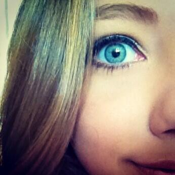 Nusya99Pochet's tweet photo. Home make up:) http://t.co/GZuOtdbnFF